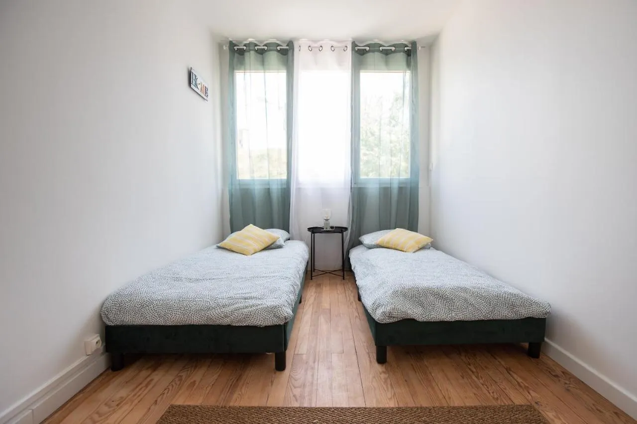 *Le Cosy* 3 Chambres Hypercentre - Parking - Wifi Aviñón 0*,  Francia